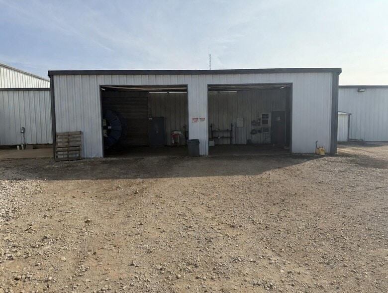 More Photos Of 1586 US Highway 180 E, Breckenridge Industrial For Sale