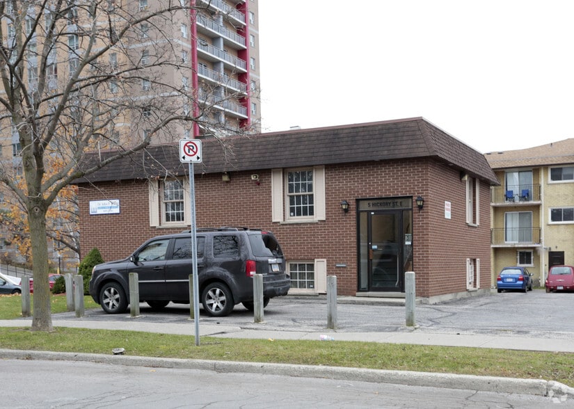 Primary Photo Of 5 Hickory St E, Waterloo Medical For Lease