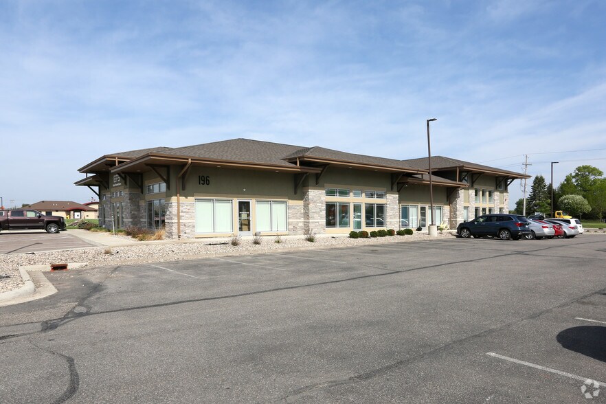 More Photos Of 196 Saint Andrews Dr, Mankato Office For Sale