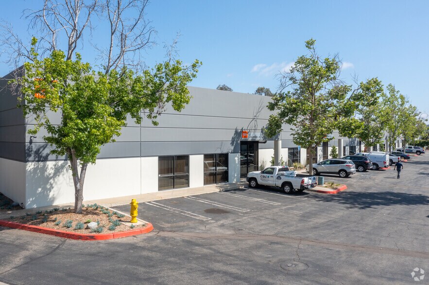 More Photos Of 500 S Andreasen Dr, Escondido Unknown For Lease