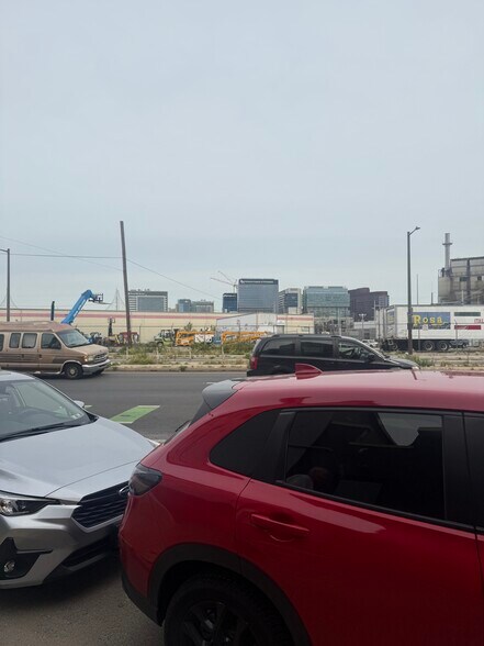 More Photos Of 2728-2734 Federal St, Philadelphia Warehouse For Lease