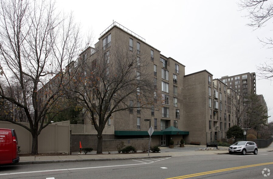 More Photos Of 77 Pond Ave, Brookline Apartments For Lease