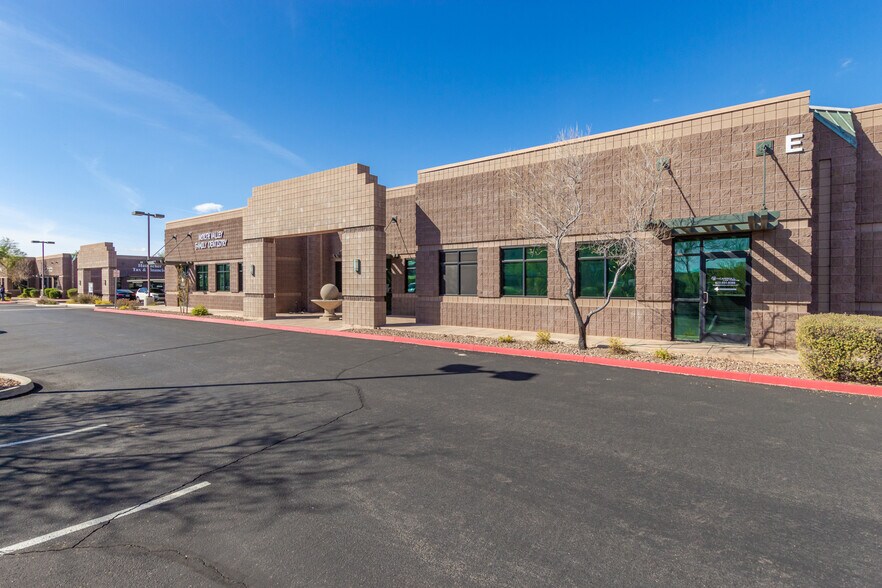 More Photos Of 42104 N Venture Dr, Anthem Office For Sale