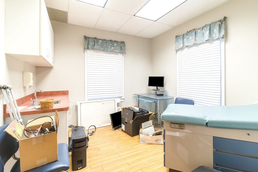 More Photos Of 2511 Salem Church Rd, Fredericksburg Medical For Sale