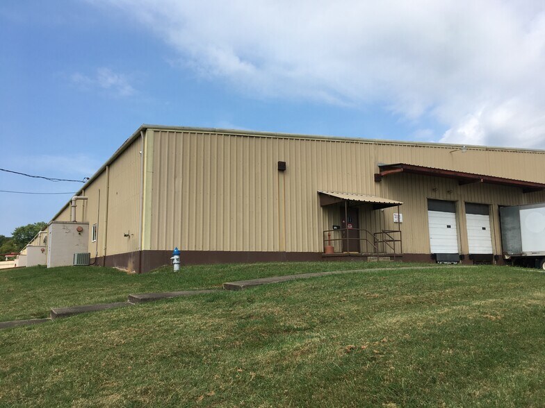 More Photos Of 710 Campbell Dr, Greeneville Warehouse For Lease