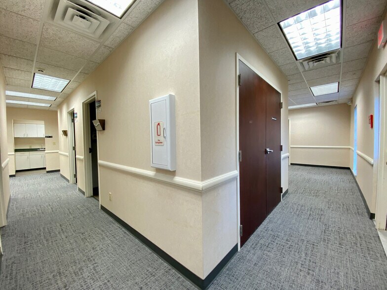 More Photos Of 1107 Statesville Blvd, Salisbury Medical For Lease
