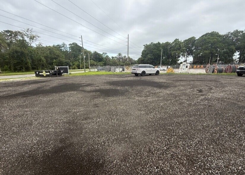 More Photos Of 479 Zoo Pky, Jacksonville Warehouse For Sale