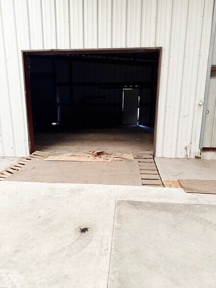 More Photos Of 1424 N Gulf Ave, Crystal River Self Storage For Lease