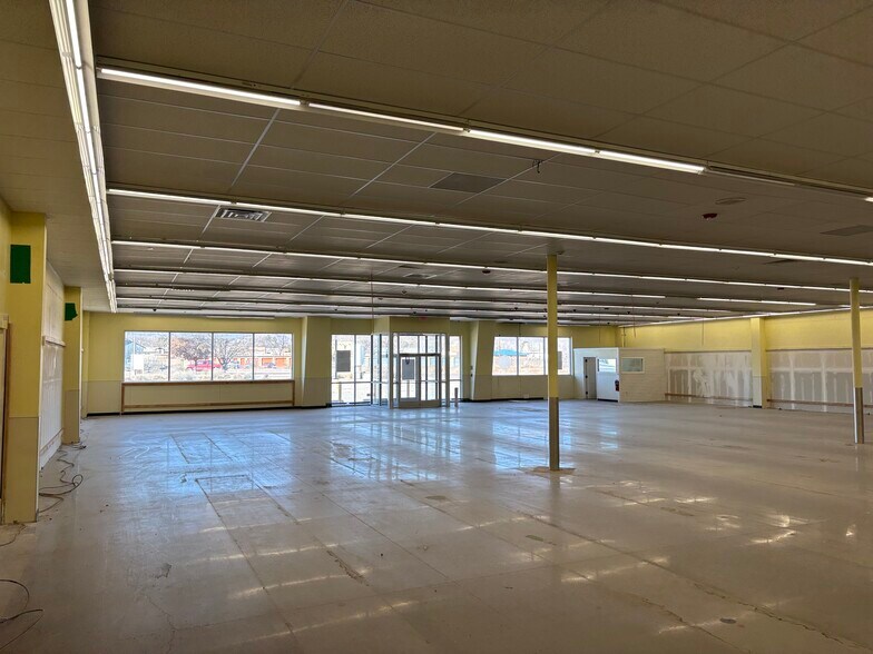 More Photos Of 516 Highway 85, Socorro Freestanding For Sale