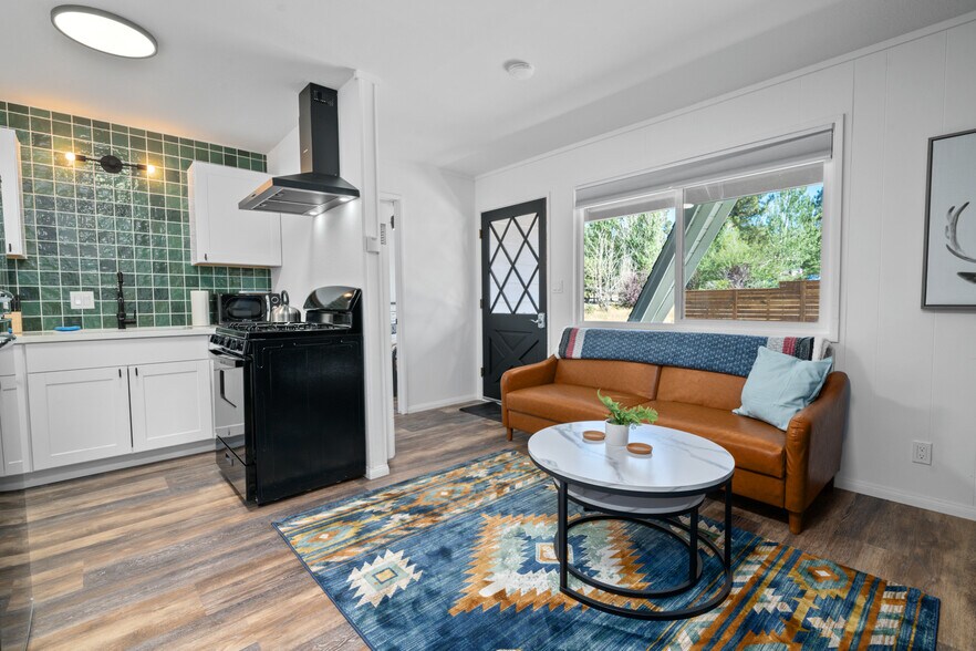 More Photos Of 560 Edgemoor Rd, Big Bear Lake Hotel For Sale