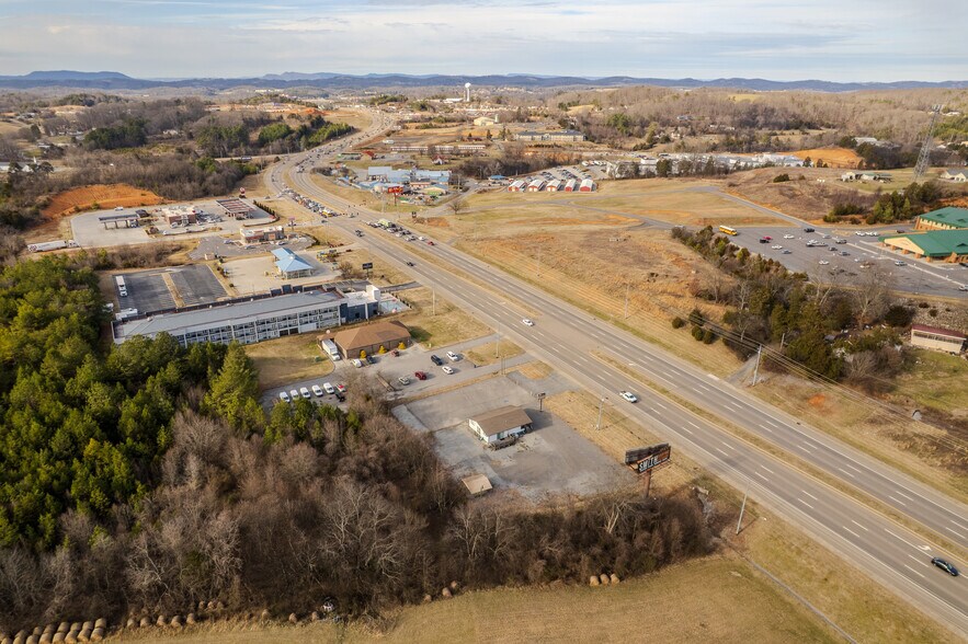 More Photos Of 2851 Winfield Dunn Pky, Kodak Land For Lease