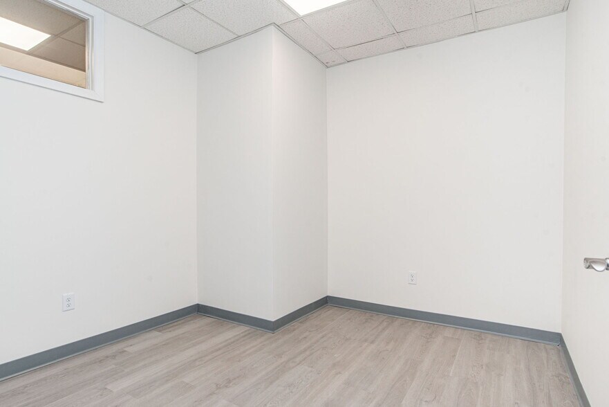 More Photos Of 4 Court St, Taunton Medical For Lease