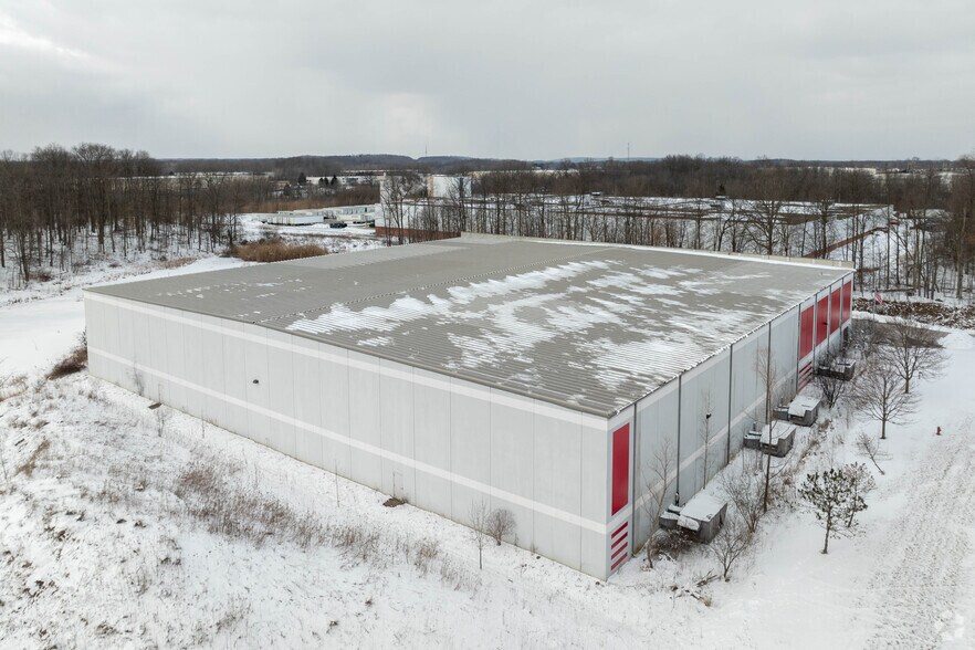 More Photos Of 9455 Rosemont Dr, Streetsboro Industrial For Sale