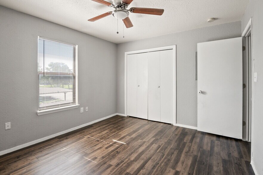 More Photos Of 4243 Family Tree, San Antonio Apartments For Sale