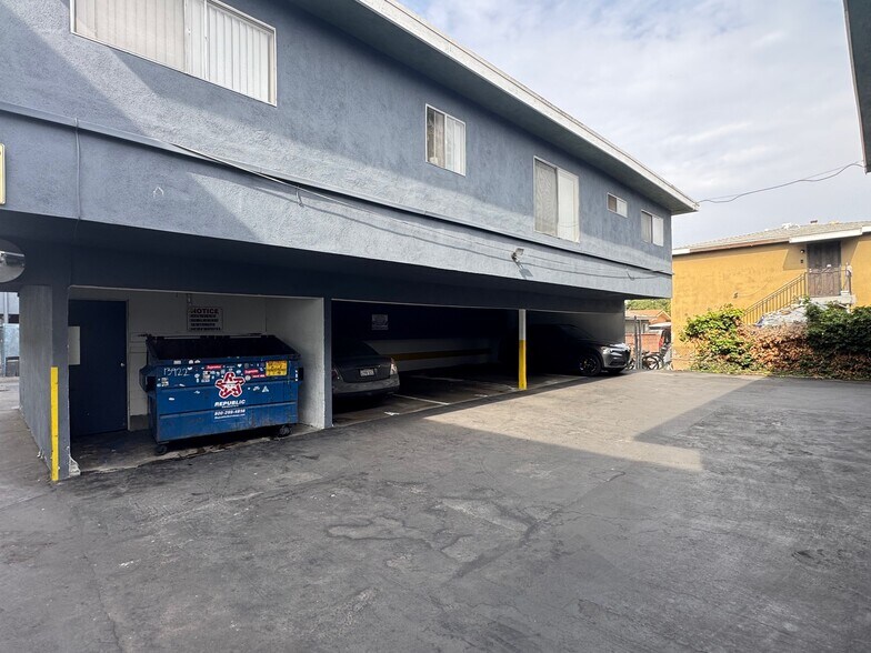 More Photos Of 13922 Yukon Ave, Hawthorne Apartments For Sale