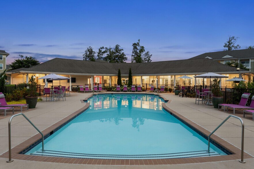 More Photos Of 14400 Palladium Dr, Midlothian Apartments For Sale