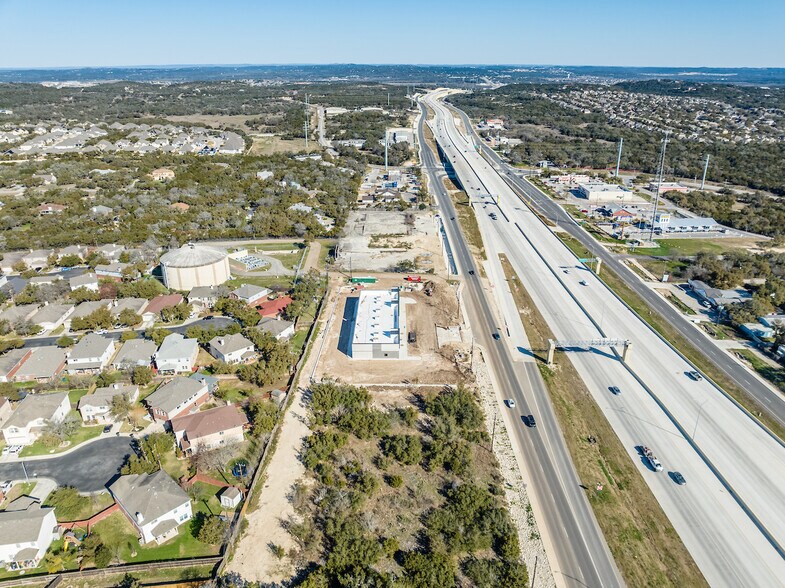 More Photos Of 252191 N US HWY 281, San Antonio Storefront For Lease