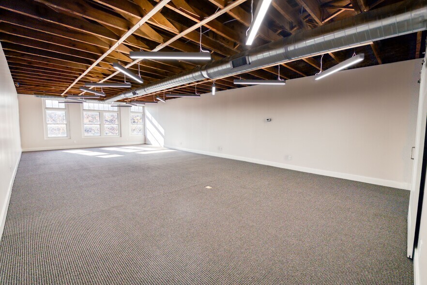 More Photos Of 805 8th St, Greeley General Retail For Lease