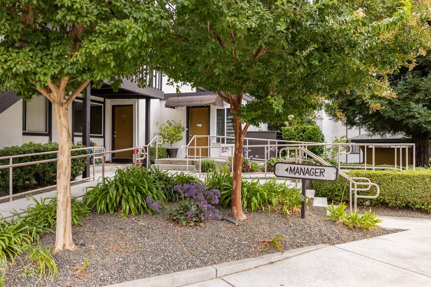 More Photos Of 1700 E Tabor Ave, Fairfield Apartments For Sale