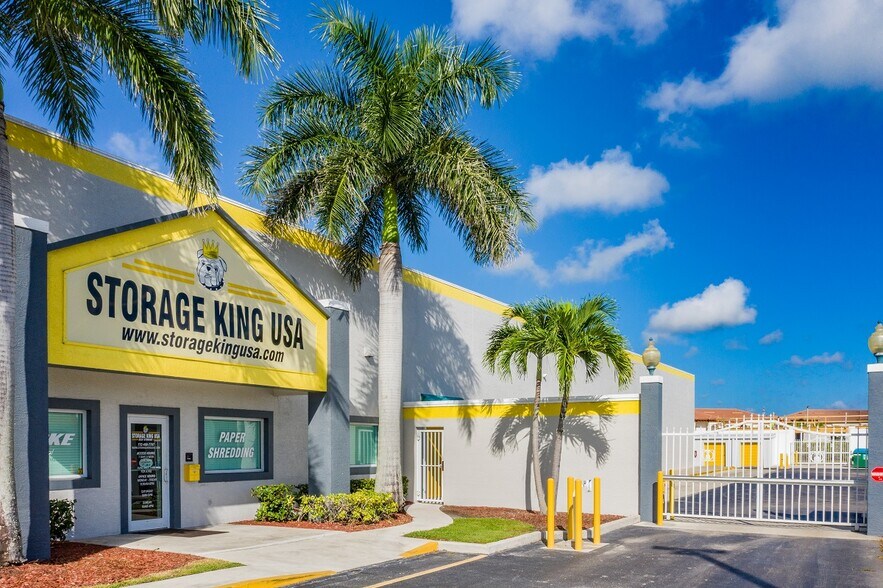 Primary Photo Of 4892 Okeechobee Rd, Fort Pierce Self Storage For Lease
