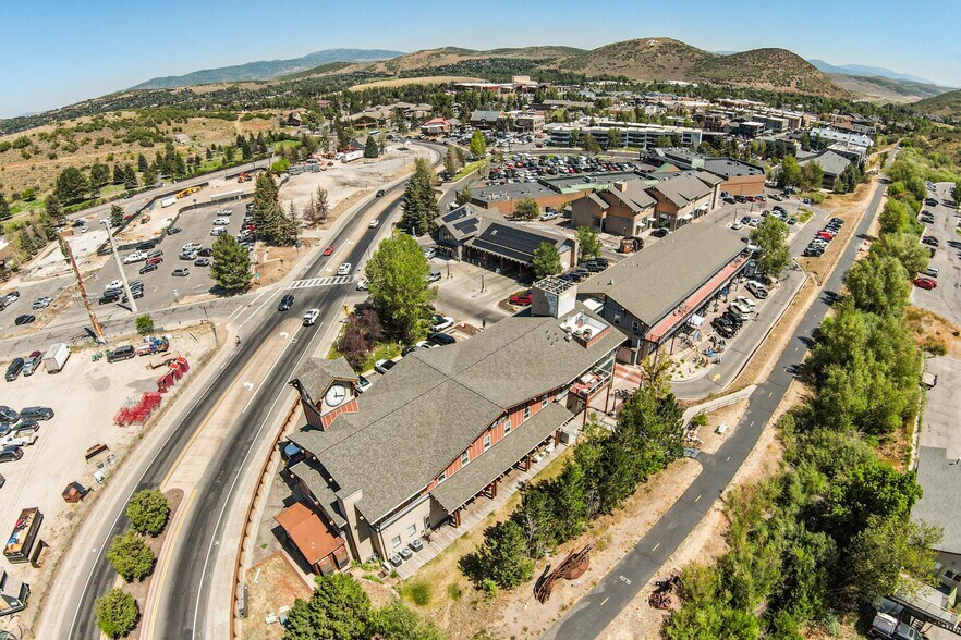 More Photos Of 1790 Bonanza Dr, Park City Office For Sale