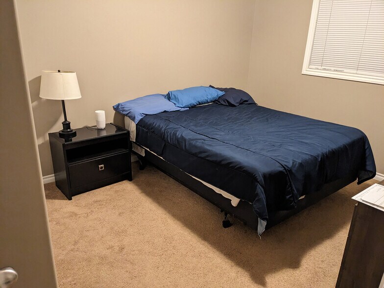 More Photos Of 98 4 Av, Fox Creek Apartments For Sale