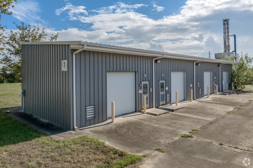More Photos Of 8204 Fairbanks N Houston Rd, Houston Manufacturing For Lease