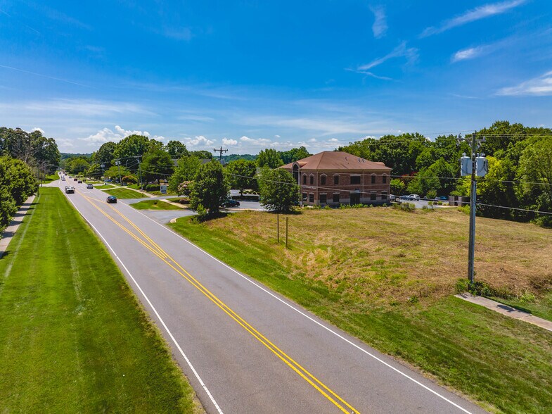More Photos Of 520 Williamson Rd, Mooresville Land For Sale