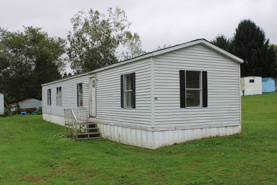 Primary Photo Of 3109 Chautauqua Road, Sinclairville Manufactured Housing Mobile Home Park For Sale