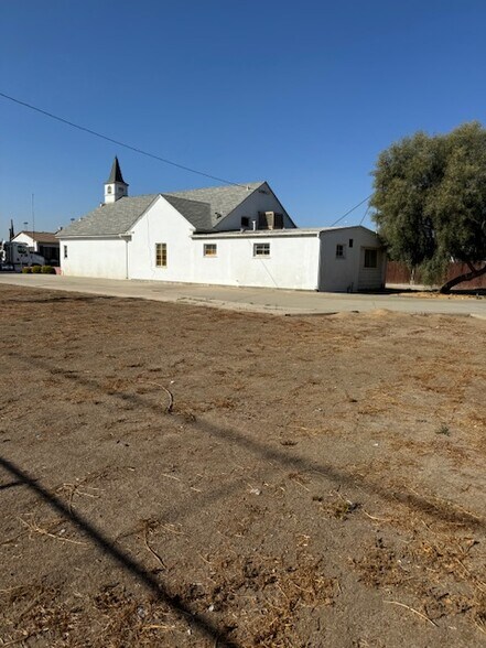 More Photos Of 41632 Road 128 Rd, Orosi Funeral Home For Sale