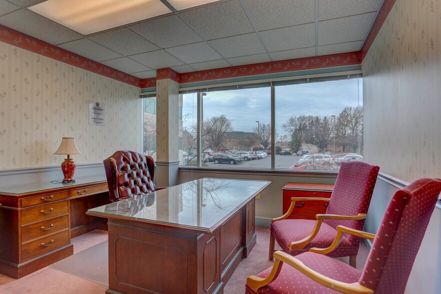 More Photos Of 930 Red Rose Ct, Lancaster Medical For Lease