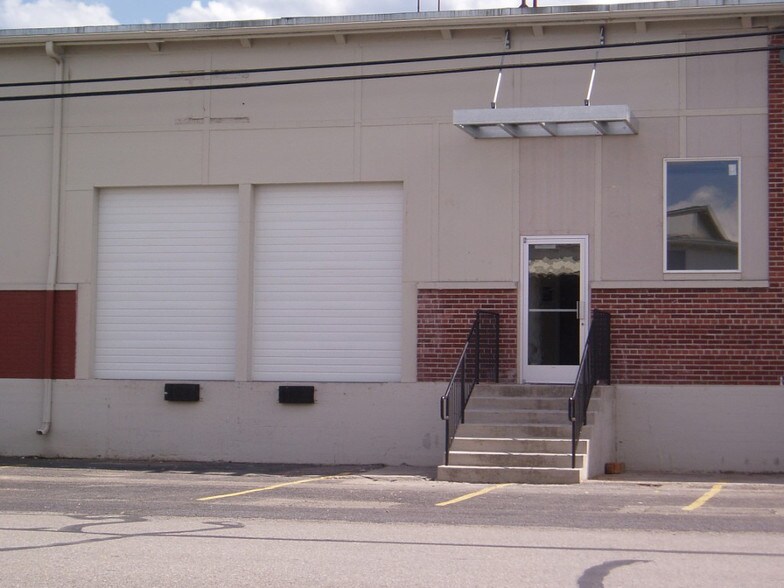 More Photos Of 3808 N Sullivan Rd, Spokane Valley Warehouse For Lease