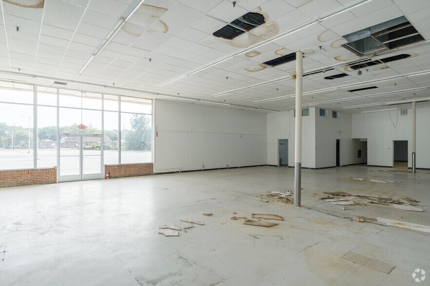 More Photos Of 233 S Broadway, Pennsville Unknown For Lease