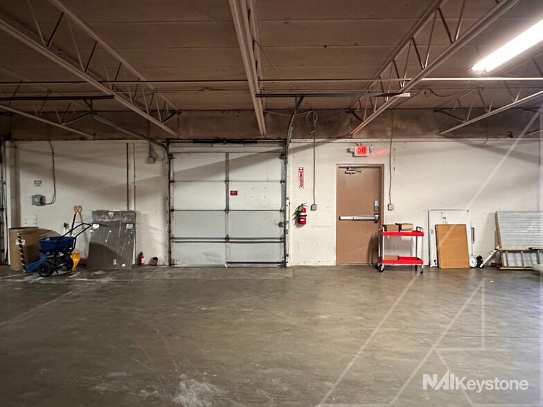 More Photos Of 330 N Reading Rd, Ephrata Unknown For Lease