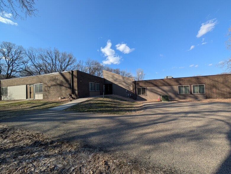 More Photos Of 15870 Franklin Trl SE, Prior Lake Medical For Sale