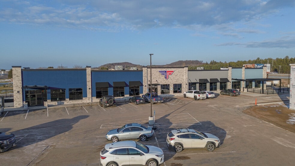 More Photos Of 1643 Commercial Blvd, Chippewa Falls Freestanding For Lease