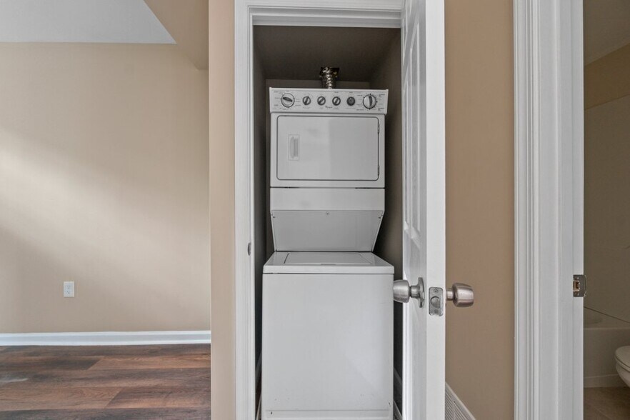 More Photos Of 601 Whitelock St, Baltimore Apartments For Sale