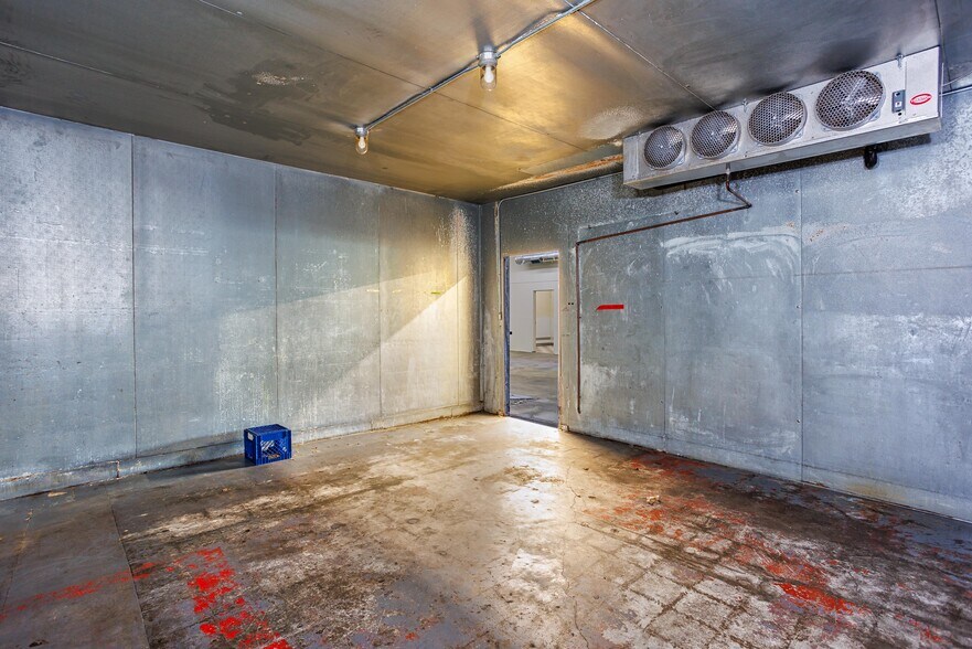 More Photos Of 4636 NE 42nd Ave, Portland Freestanding For Lease