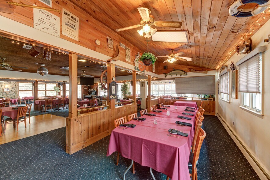More Photos Of 160 Creamery Rd, Greenville Restaurant For Sale