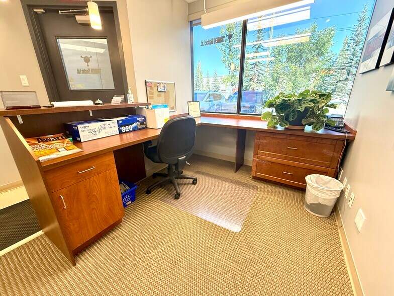 More Photos Of 4351 104th Ave SE, Calgary Warehouse For Sale