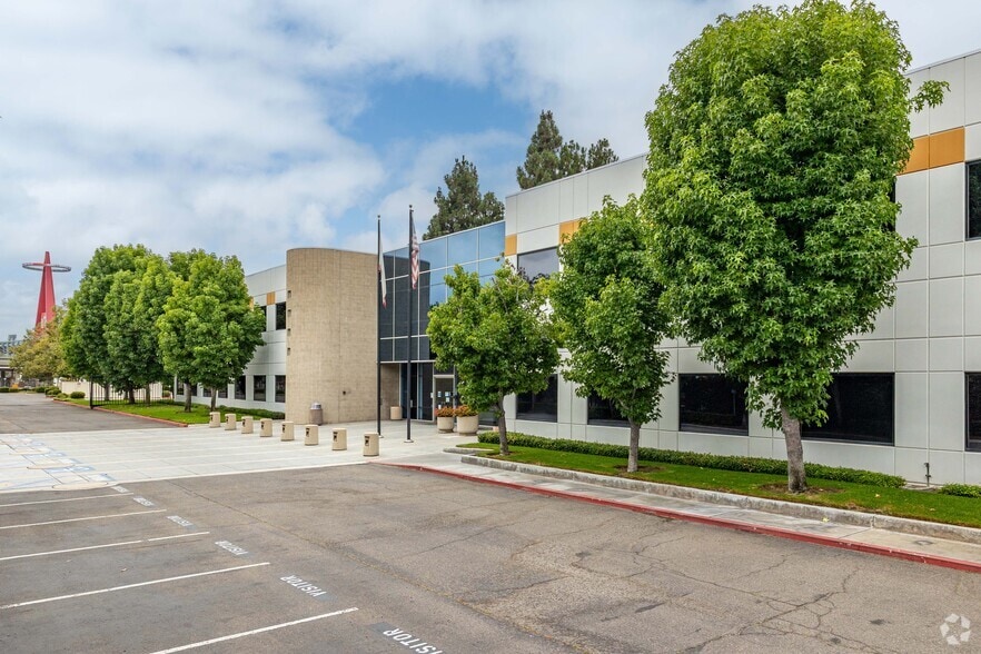 Primary Photo Of 744 N Eckhoff St, Orange Office For Lease