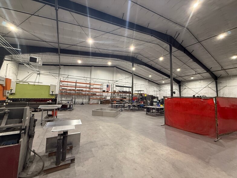 More Photos Of 4033 134th St NE, Marysville Warehouse For Sale