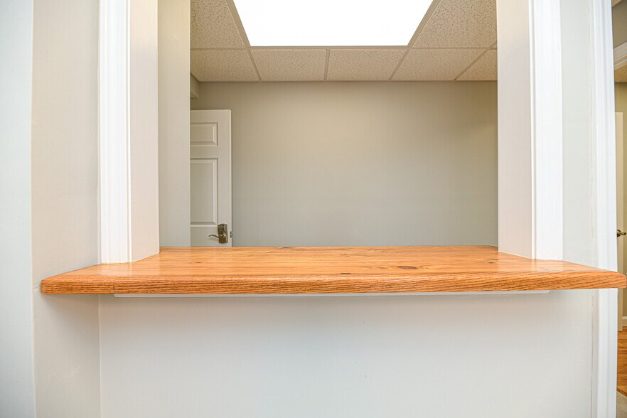 More Photos Of 106 Tyngsboro Rd, North Chelmsford Fast Food For Sale