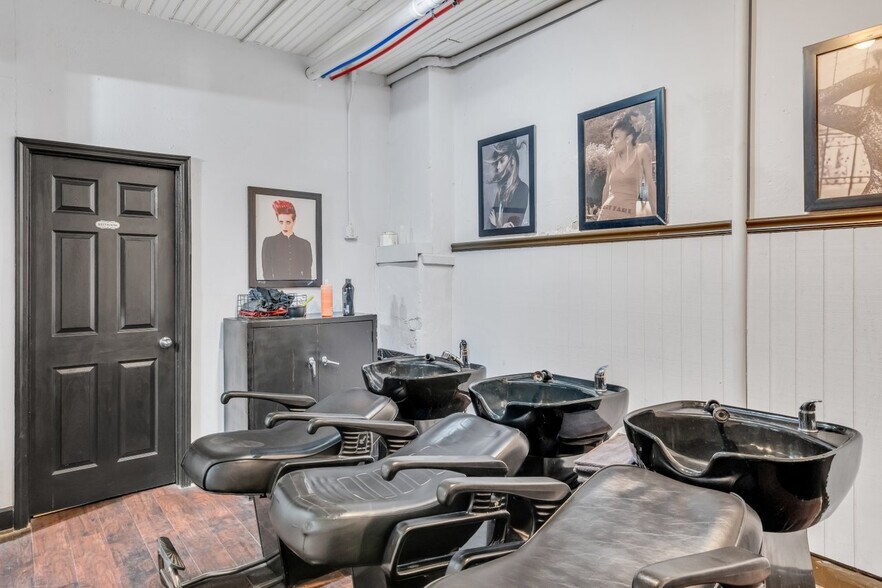 More Photos Of 1908 Magazine St, New Orleans Storefront Retail Residential For Sale