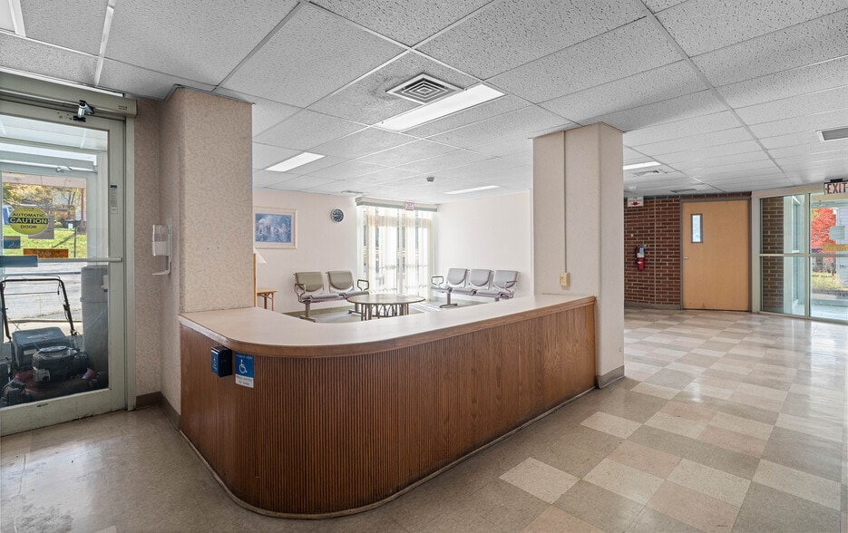 More Photos Of 94 Hospital St, Ridgway Specialty For Sale