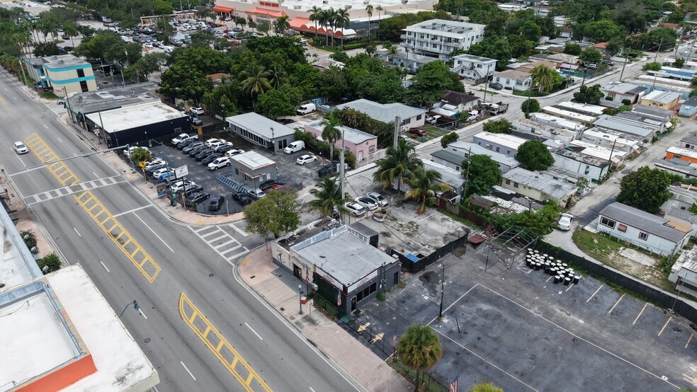More Photos Of 821 SW 31st Ct, Miami Apartments For Sale