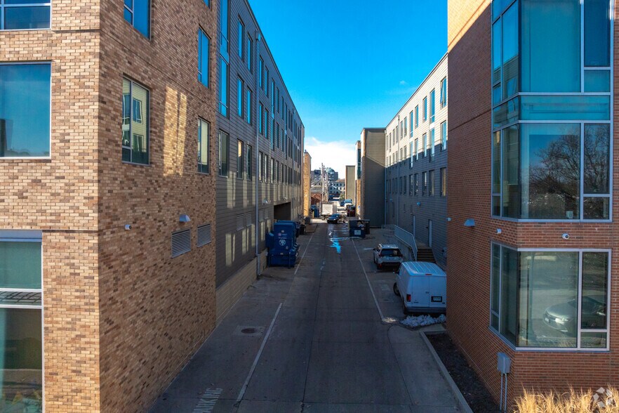 More Photos Of 6241-6263 Delmar Blvd, Saint Louis Dormitory For Lease