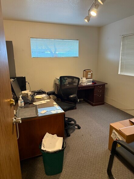 More Photos Of 1467 Palma Rd, Bullhead City Office For Sale