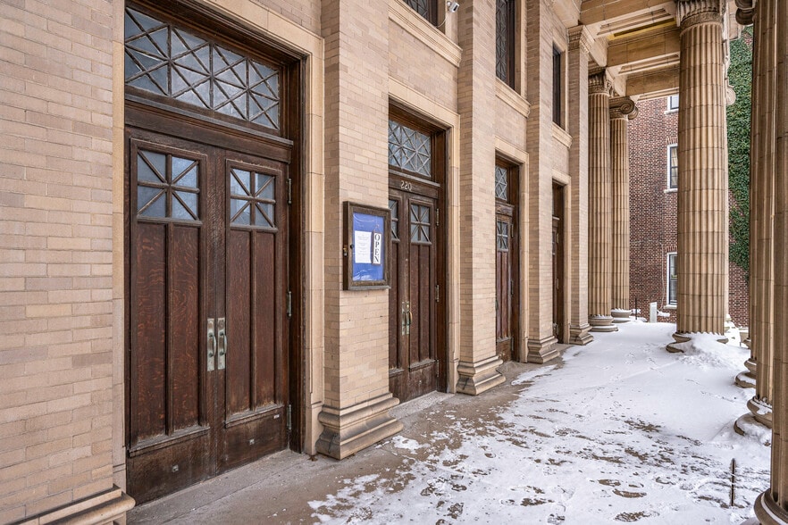 More Photos Of 220 North St, Buffalo Specialty For Sale
