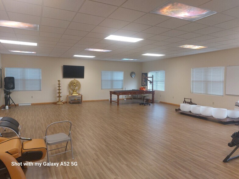 More Photos Of 1500 Merrill Ave, Wausau Office For Sale